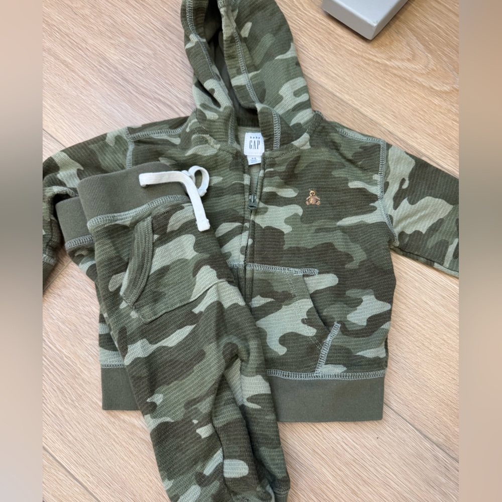 GAP Kids Camouflage Joggers and Hoodie Set